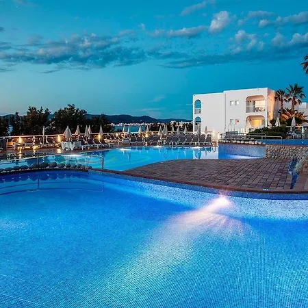 Sirenis Club Aura 4*