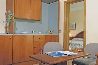 Sirenis Club Aura Hotell 4*